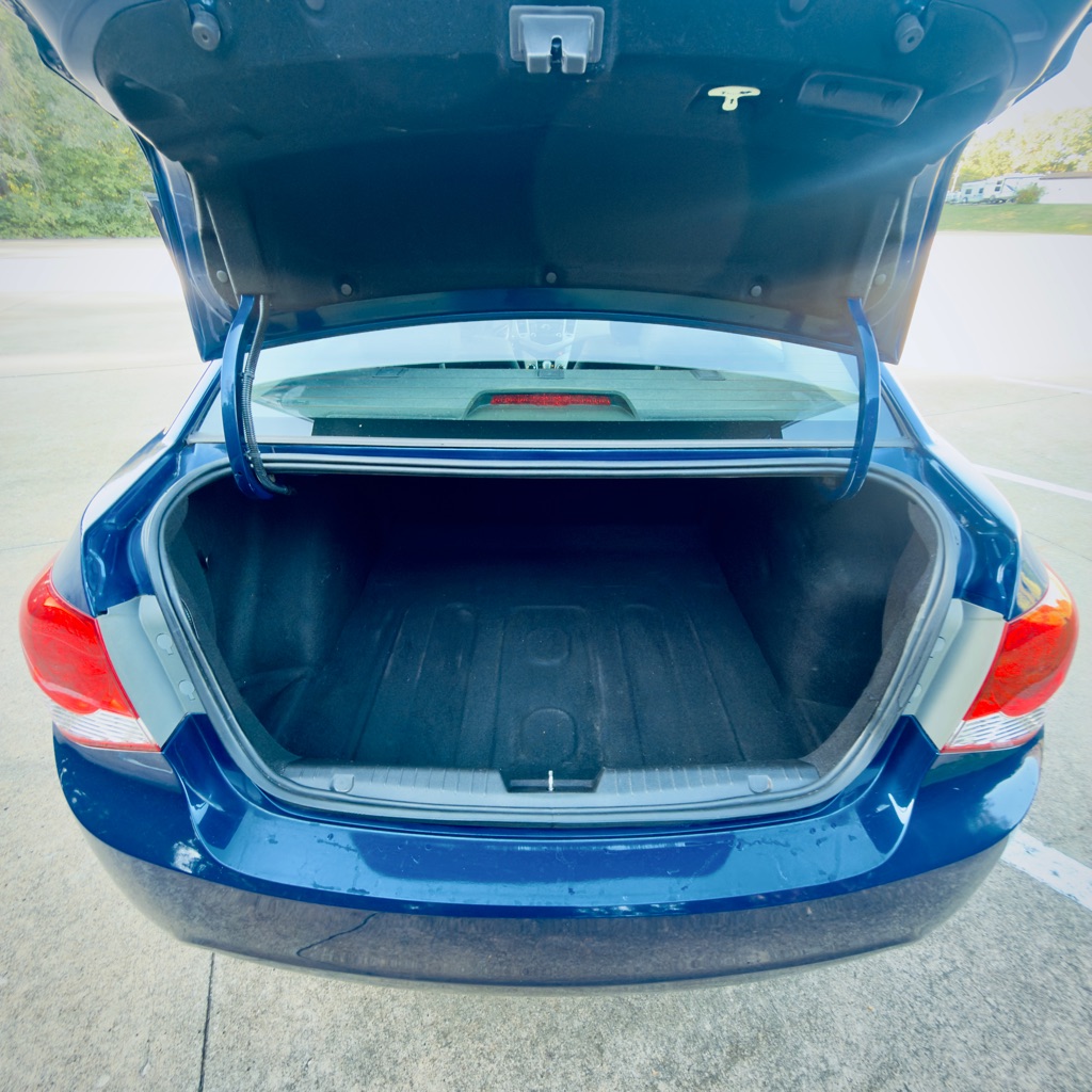 Photo 15 of this CHEVROLET CRUZE