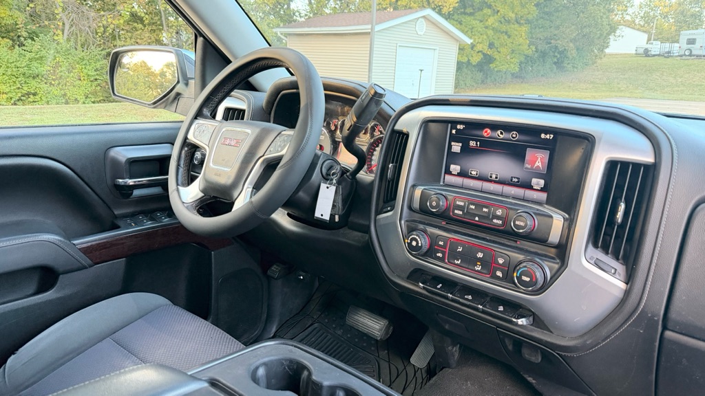 Photo 8 of this GMC SIERRA