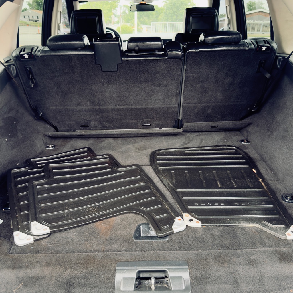 Photo 14 of this LAND ROVER RANGE ROVER EVO