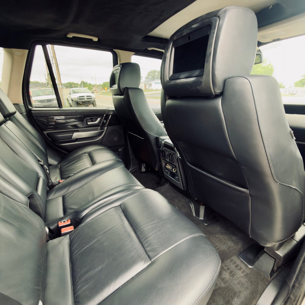 Photo 12 of this LAND ROVER RANGE ROVER EVO