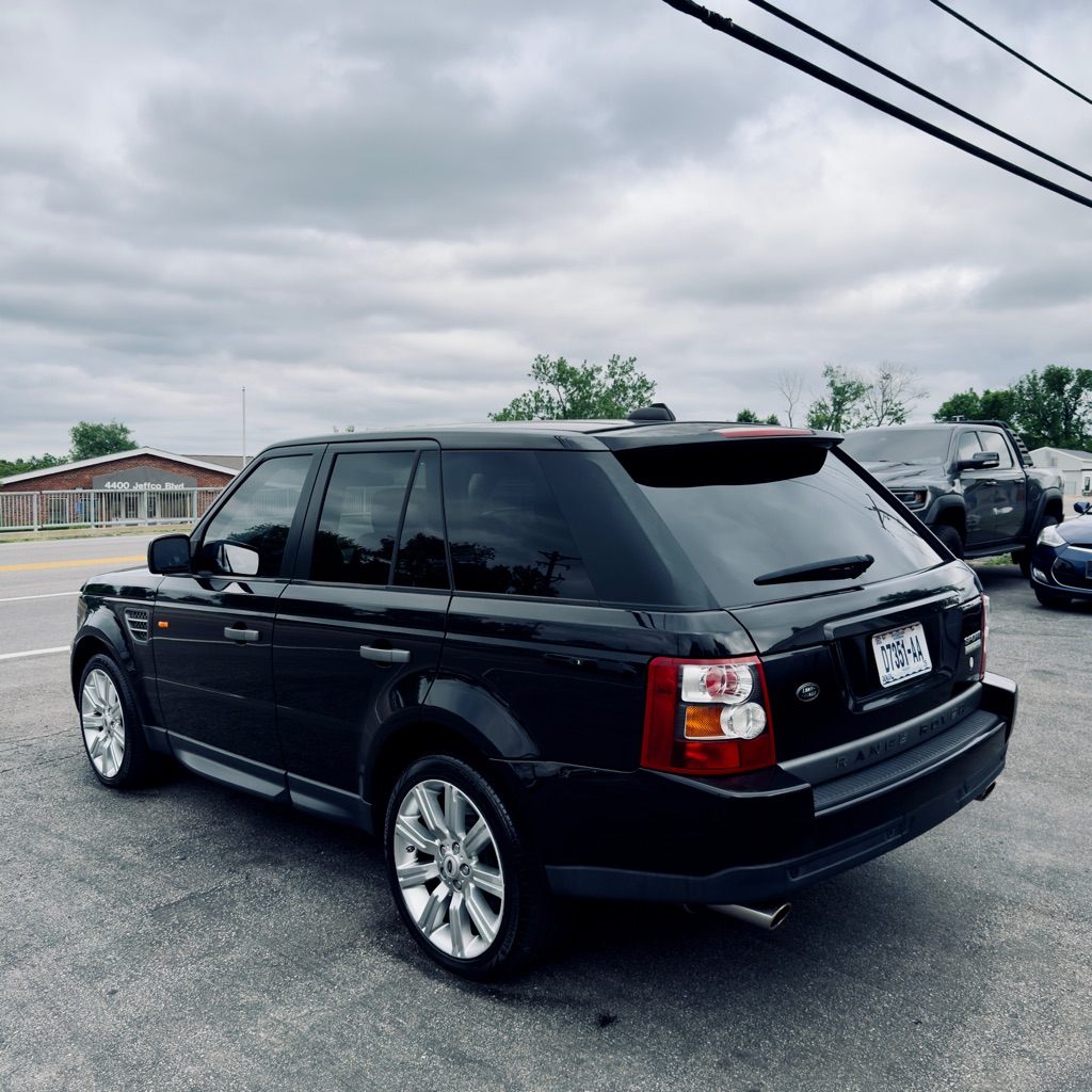 Photo 3 of this LAND ROVER RANGE ROVER EVO