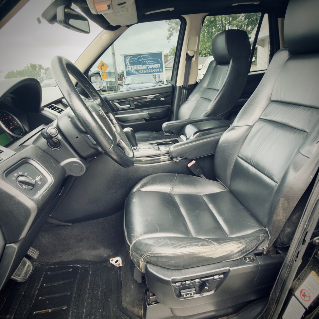 Photo 8 of this LAND ROVER RANGE ROVER EVO