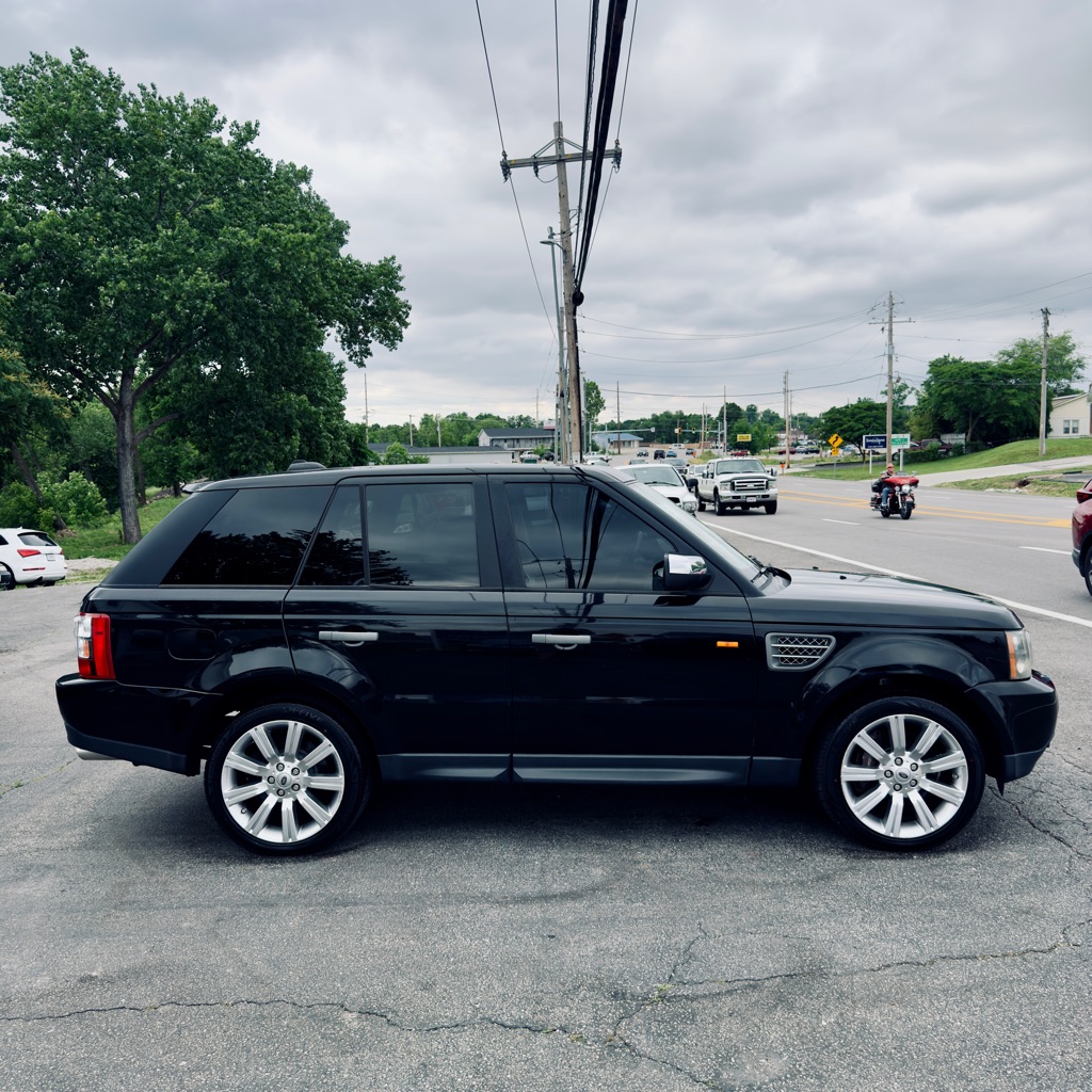 Photo 6 of this LAND ROVER RANGE ROVER EVO