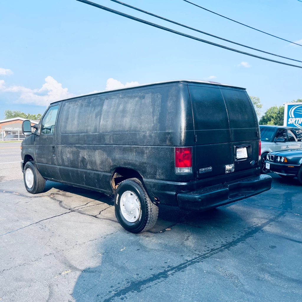 Photo 5 of this FORD ECONOLINE