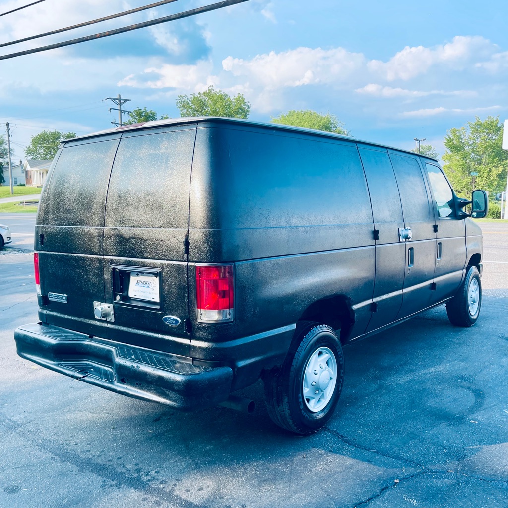 Photo 6 of this FORD ECONOLINE