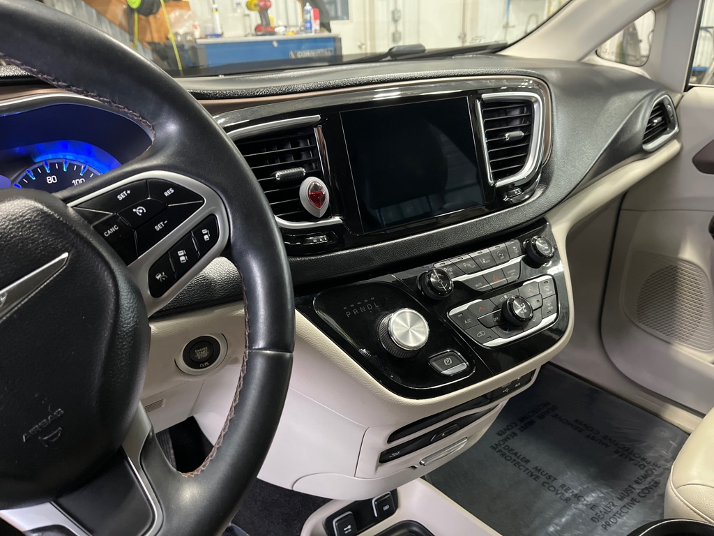 2018 Chrysler Pacifica Touring L Plus - Photo 13