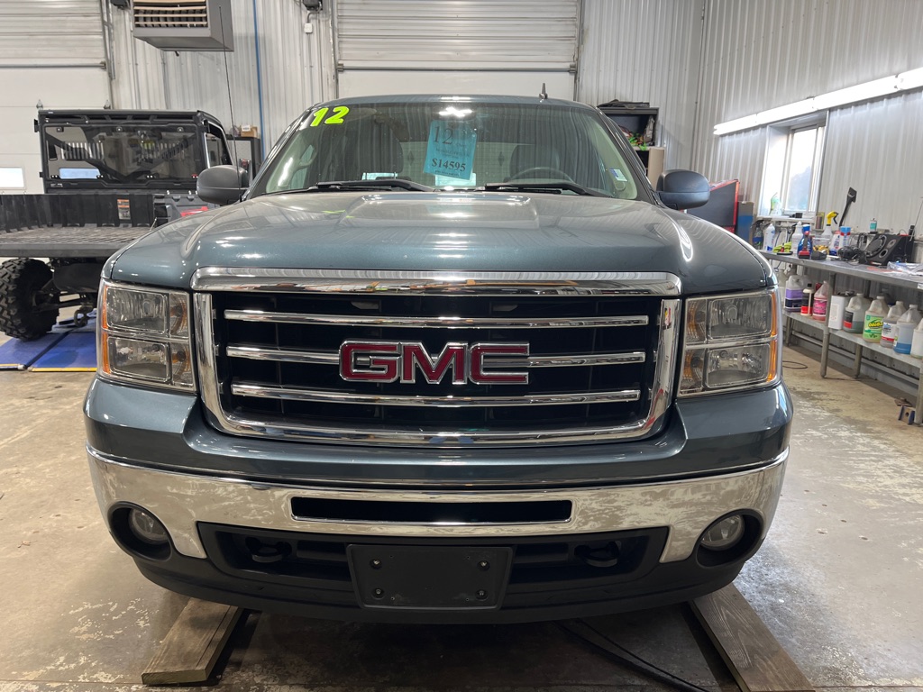 Additional photo of vehicle.