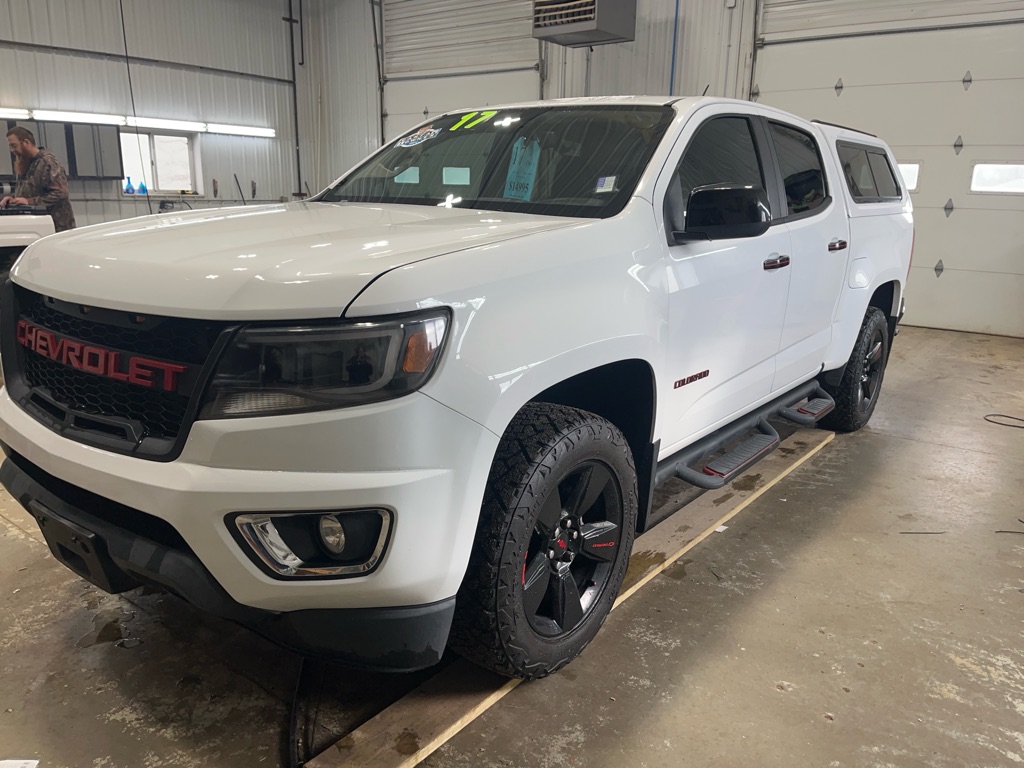 Additional photo of vehicle.