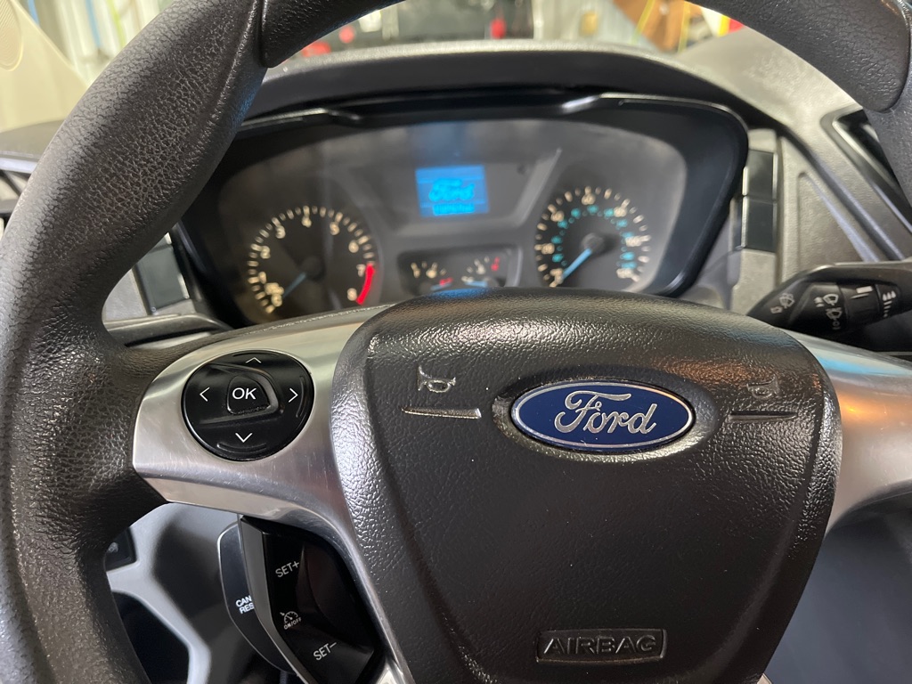 2017 Ford Transit Wagon XLT - Photo 15