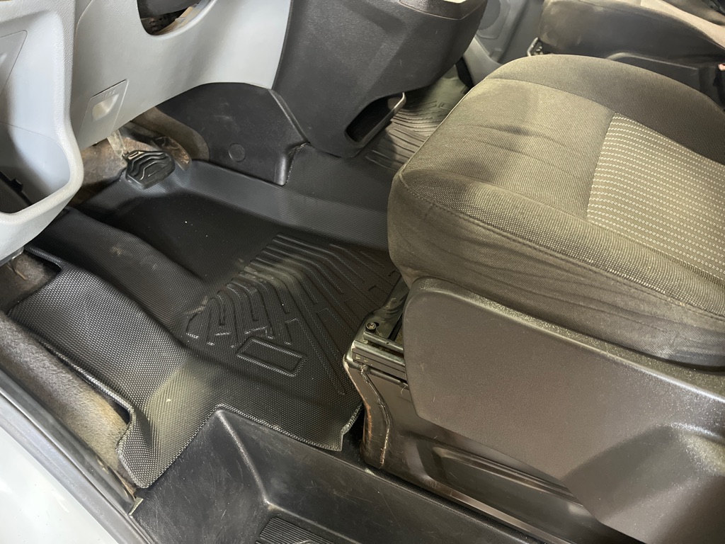 2017 Ford Transit Wagon XLT - Photo 18