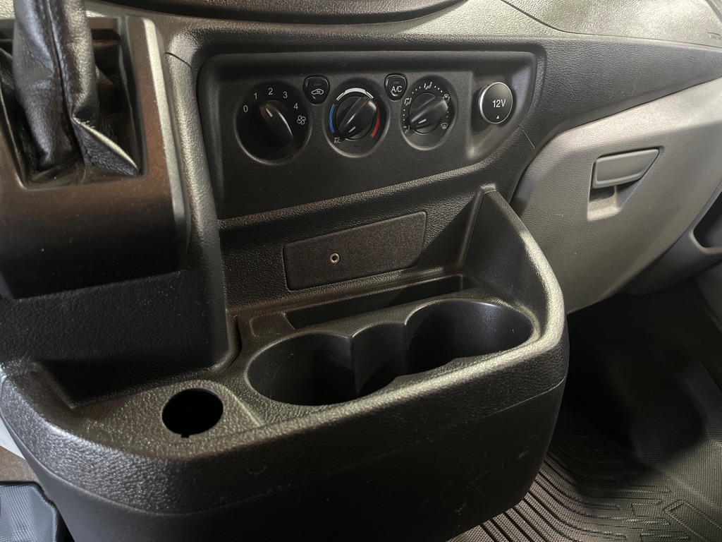 2017 Ford Transit Wagon XLT - Photo 17