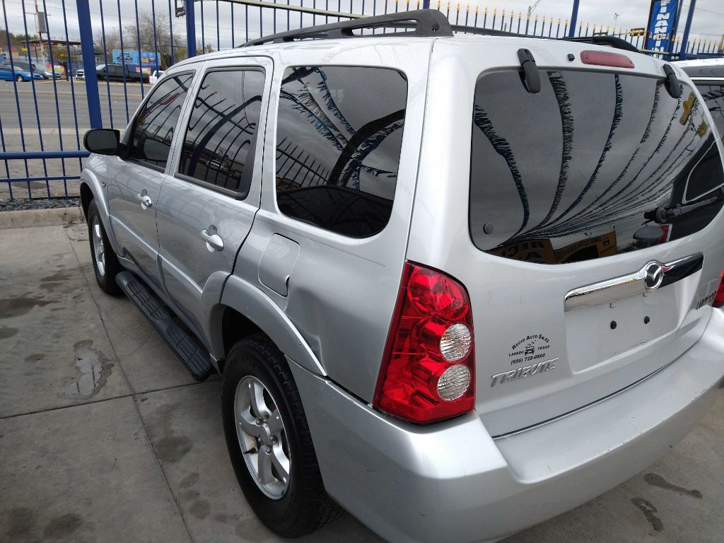 Photo 6 of this MAZDA TRIBUTE (REBUIL