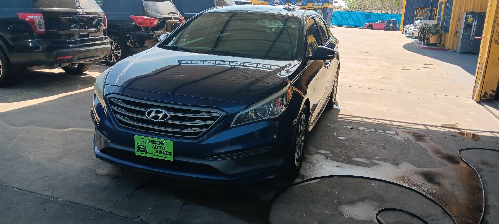 Photo 2 of this HYUNDAI SONATA