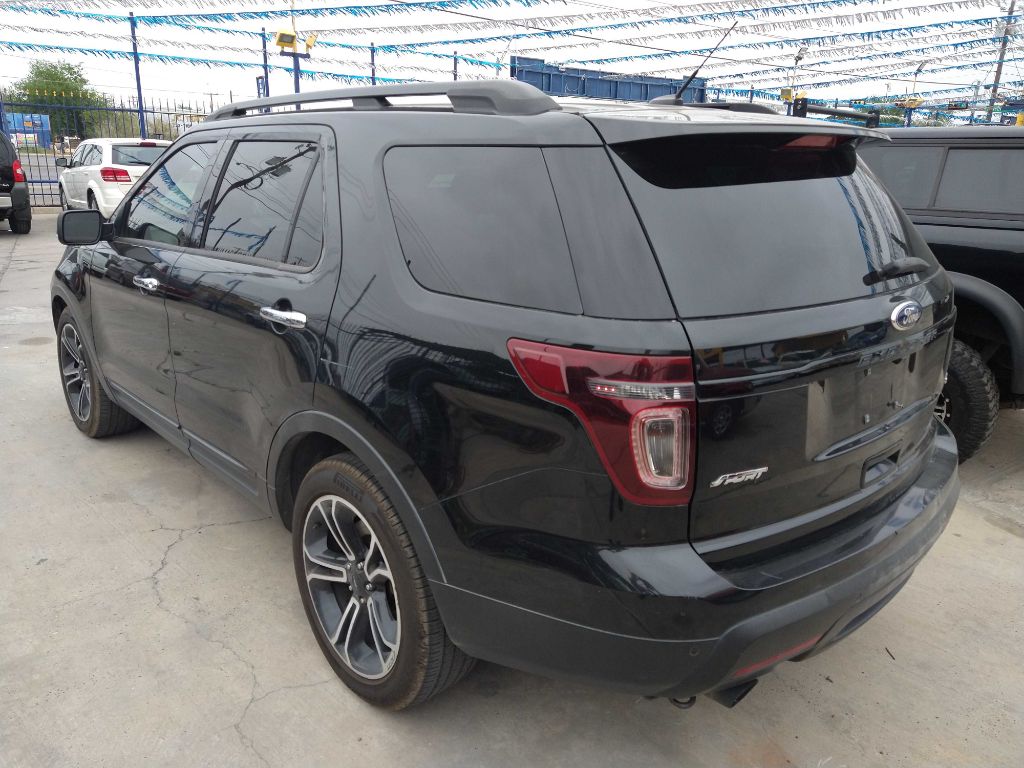 Photo 5 of this FORD EXPLORER