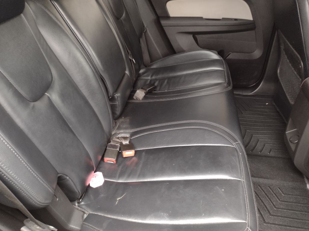 Photo 5 of this CHEVROLET EQUINOX