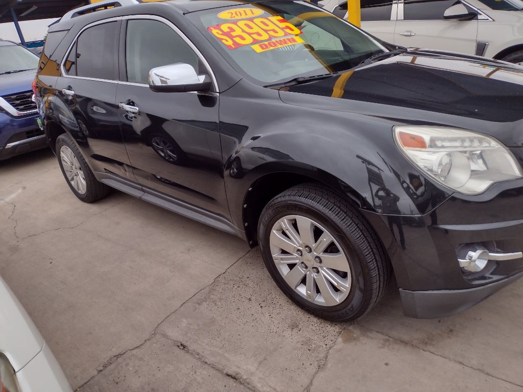 Photo 3 of this CHEVROLET EQUINOX