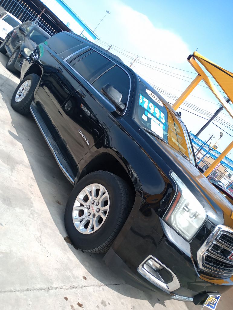 Photo 3 of this GMC YUKON XL