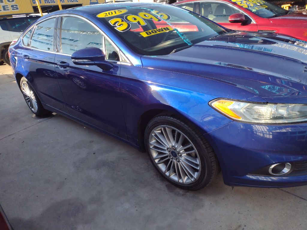 Photo 2 of this FORD FUSION