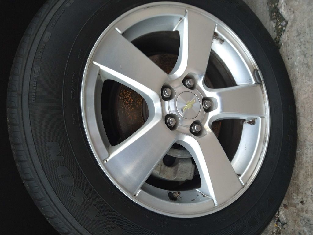 Photo 3 of this CHEVROLET CRUZE