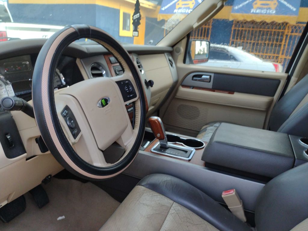 Photo 8 of this FORD EXPEDITION