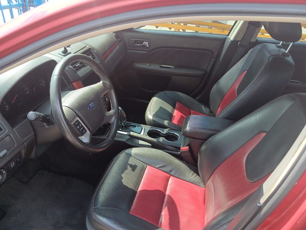 Photo 2 of this FORD FUSION