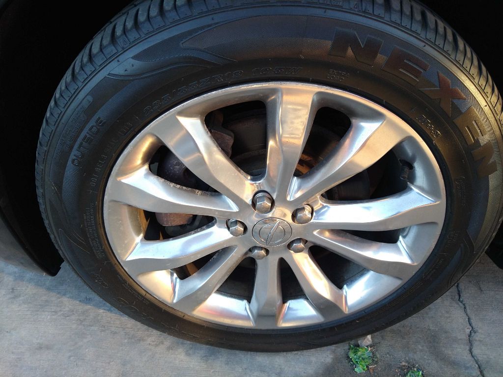 Photo 3 of this CHRYSLER 300