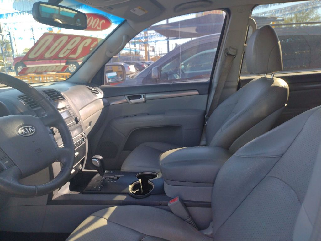 Photo 6 of this KIA BORREGO
