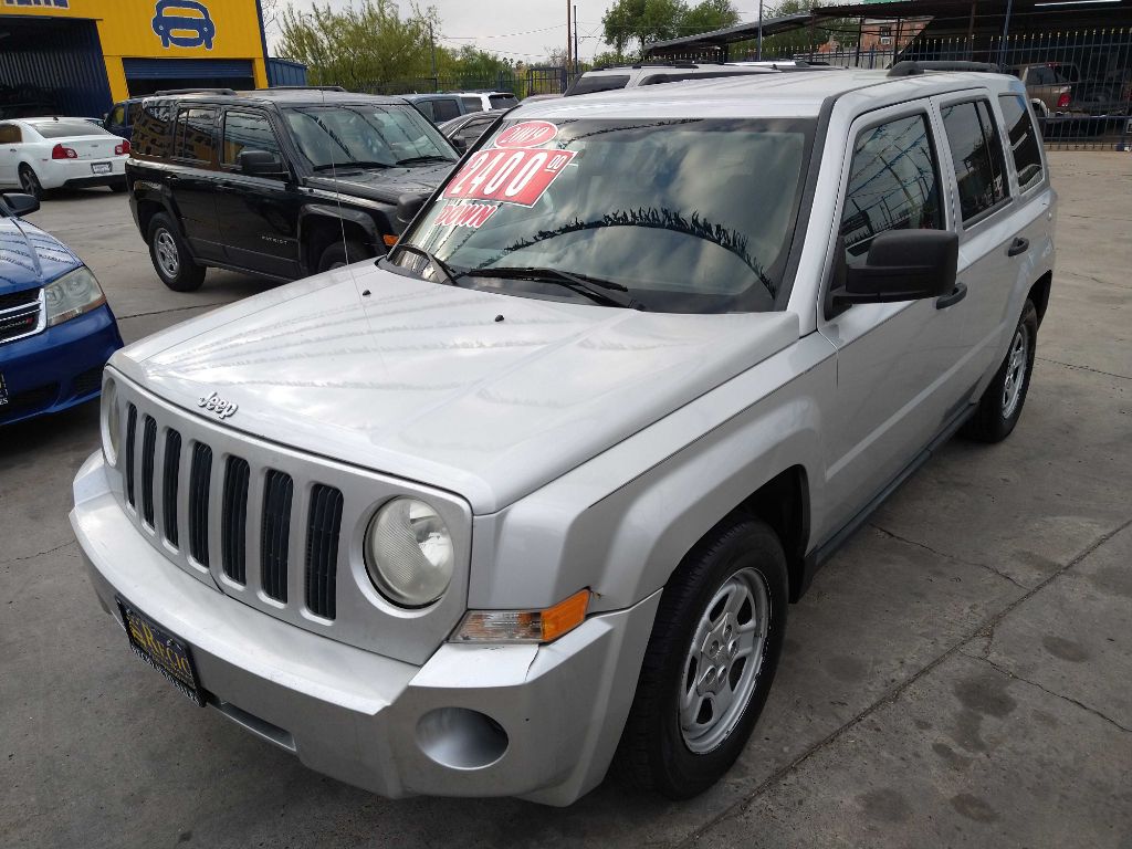 Photo 3 of this JEEP PATRIOT