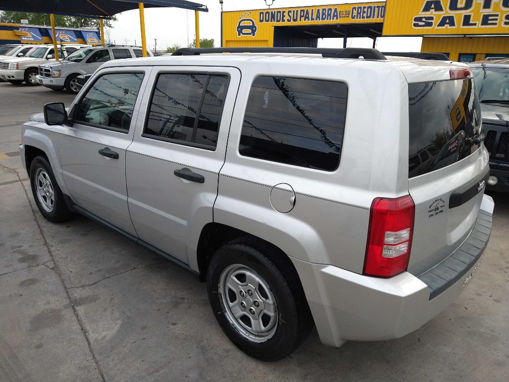 Photo 5 of this JEEP PATRIOT