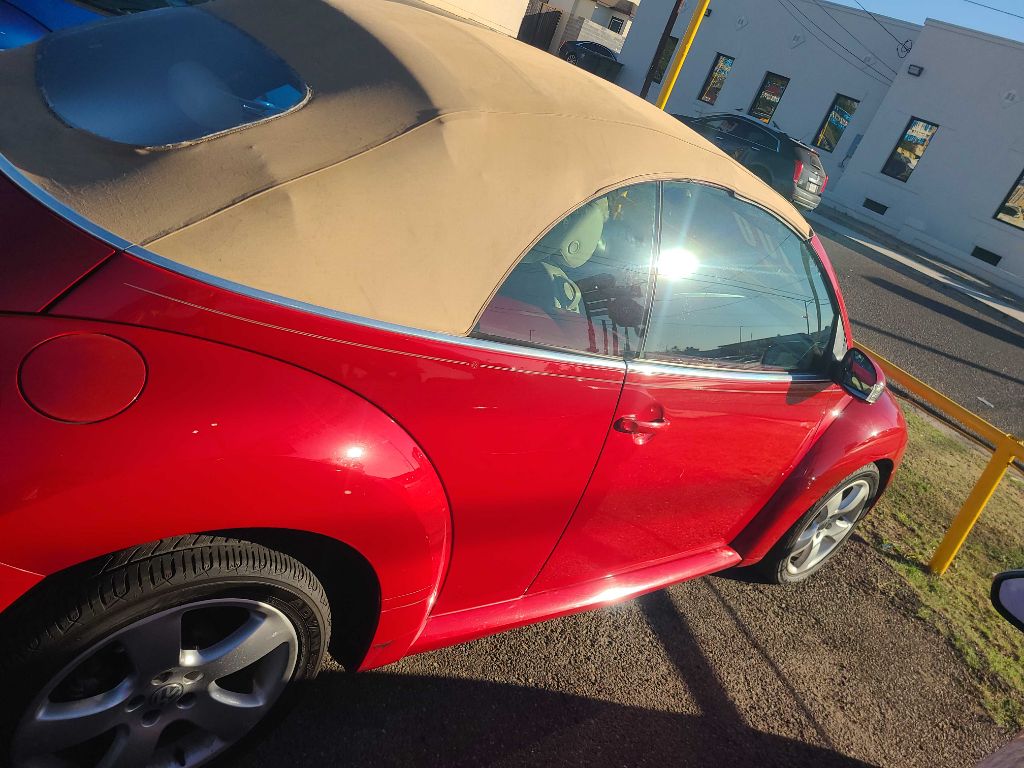 2006 VOLKSWAGEN NEW BEETLE