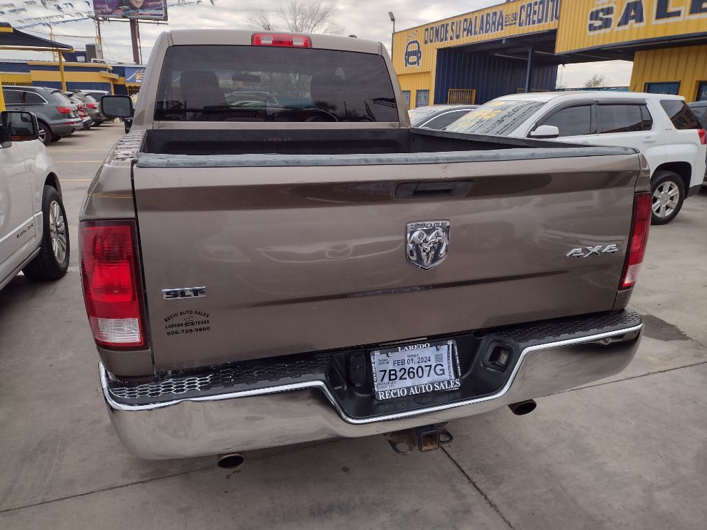 Photo 2 of this DODGE RAM 1500