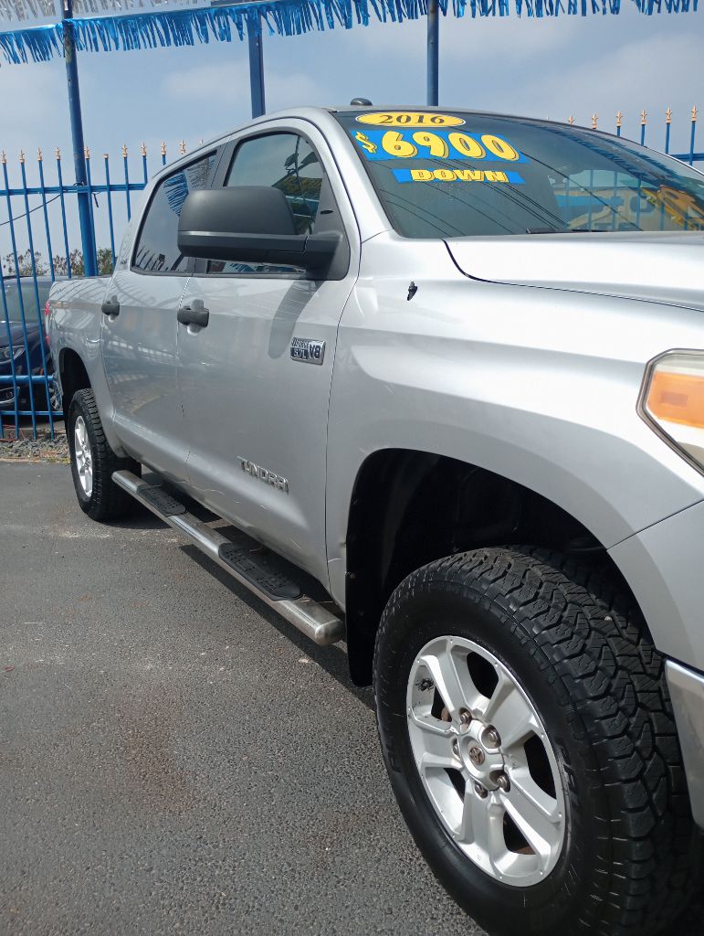 Photo 3 of this TOYOTA TUNDRA