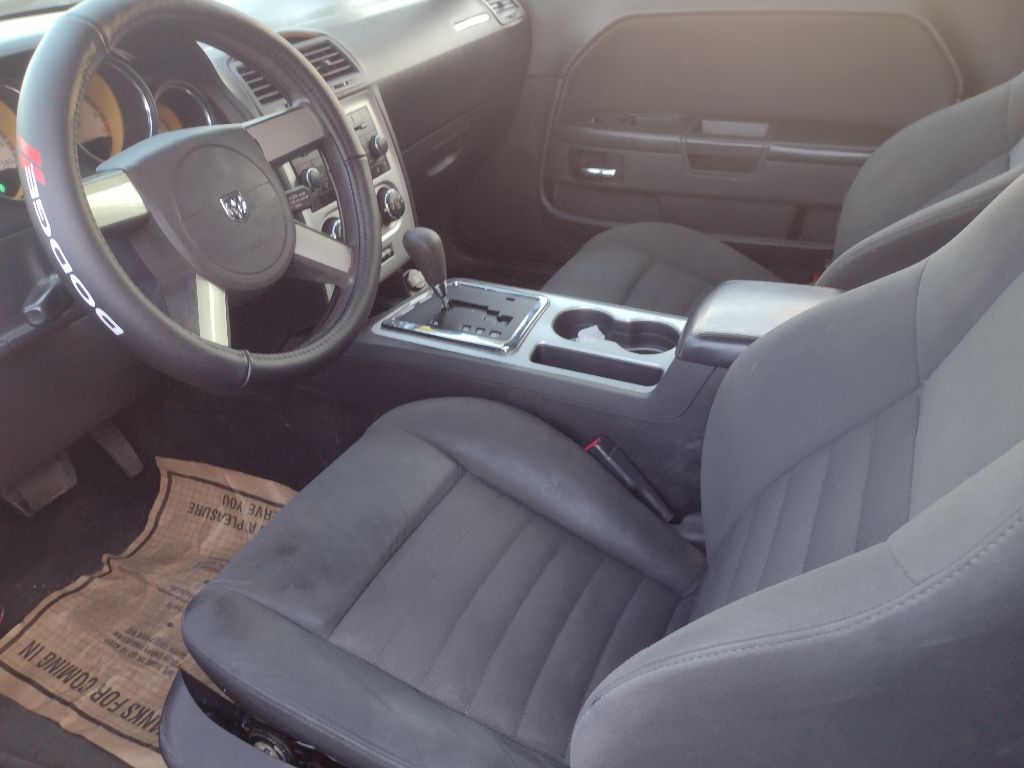 Photo 5 of this DODGE CHALLENGER
