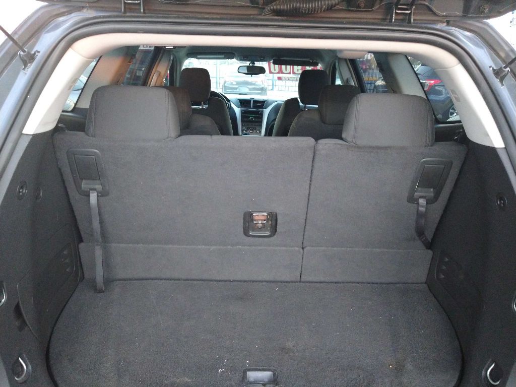 Photo 10 of this CHEVROLET TRAVERSE