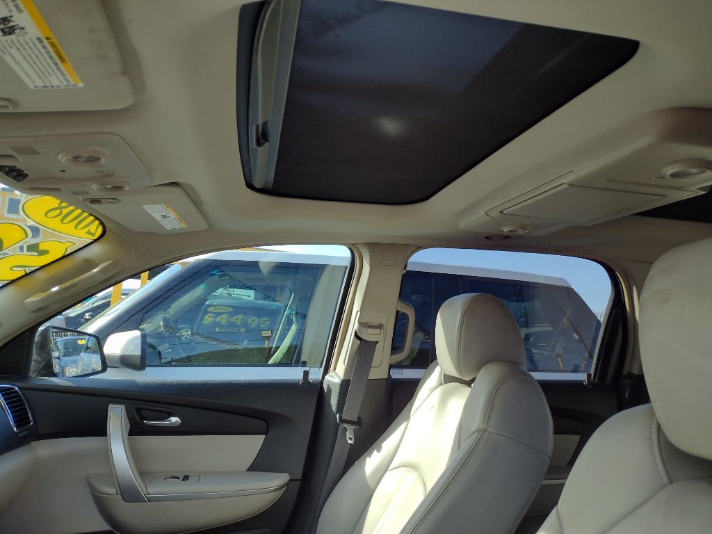 Photo 5 of this GMC ACADIA