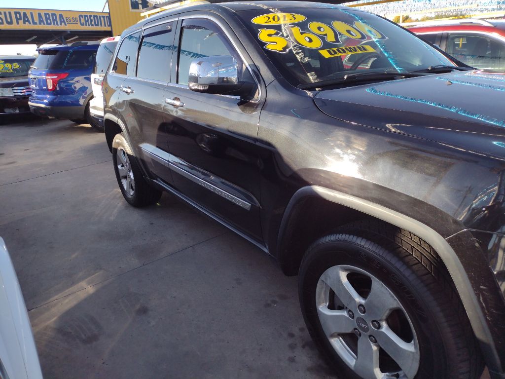 Photo 3 of this JEEP GRAND CHEROKEE