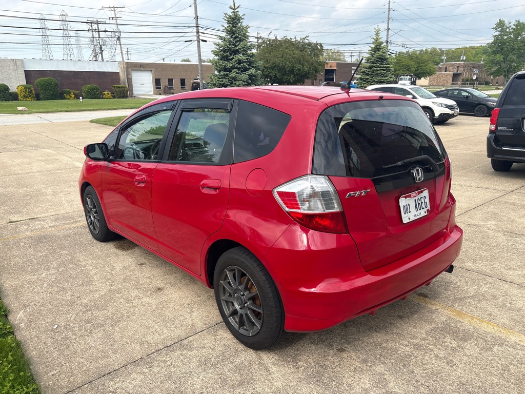 View vehicle photo 5