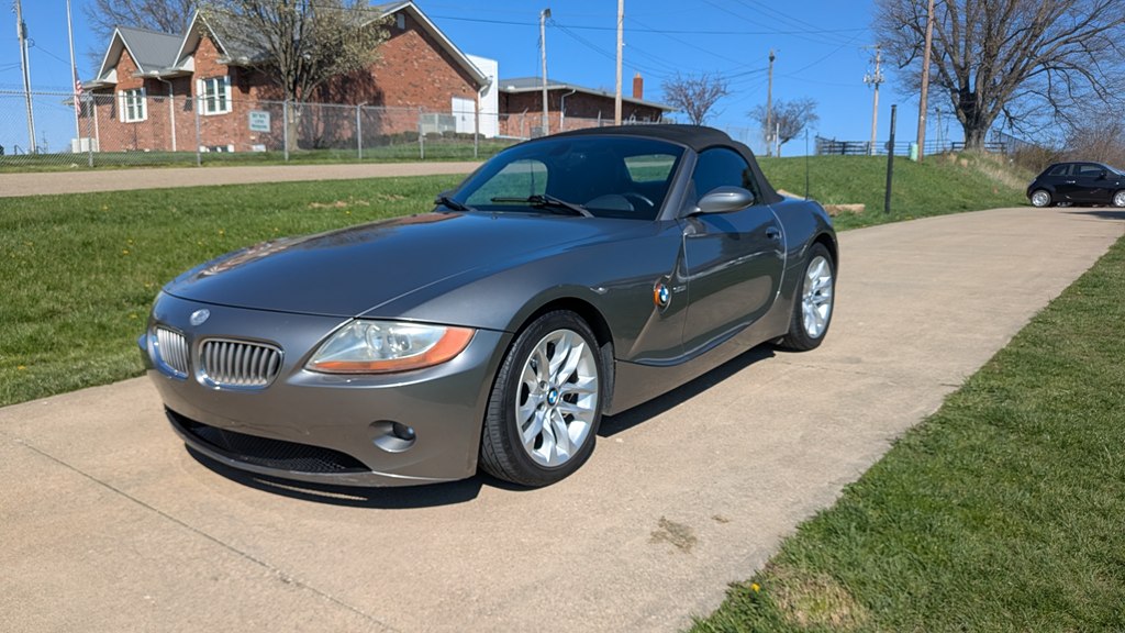 Gray 2003 BMW Z4 3.0i Roadster RWD Convertible Rear-Wheel Drive Automatic