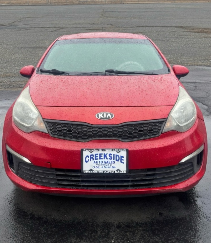 Photo 2 of this KIA RIO