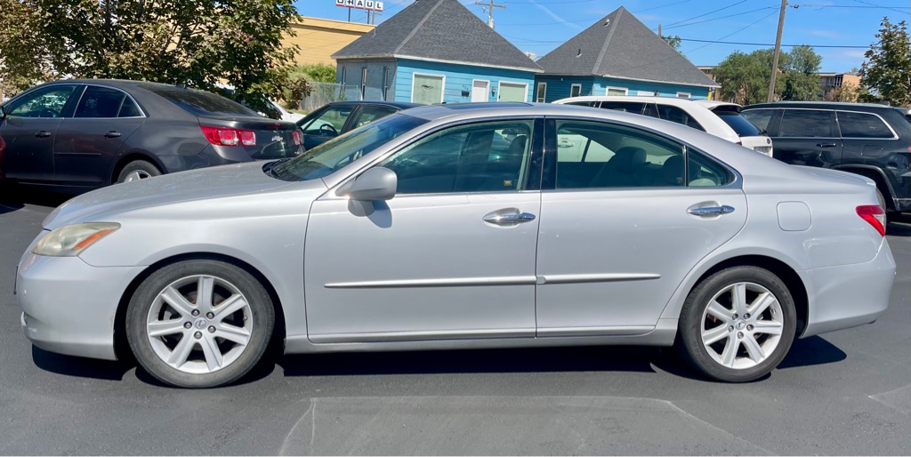 Photo 4 of this LEXUS ES 350