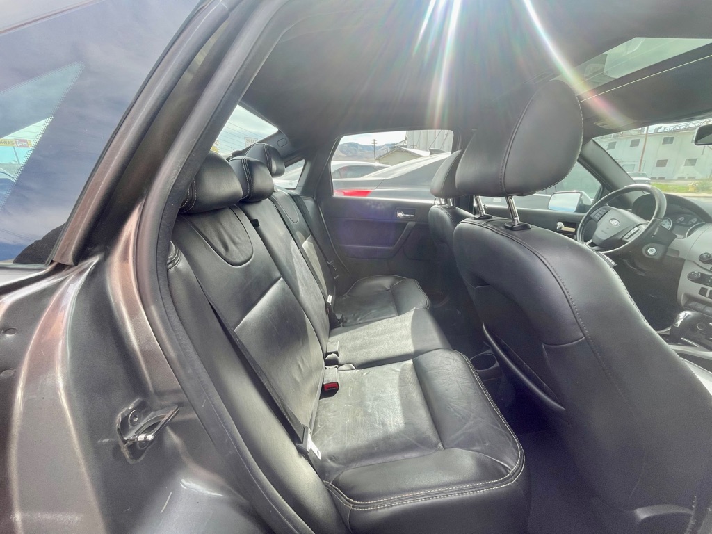 Photo 8 of this FORD FOCUS