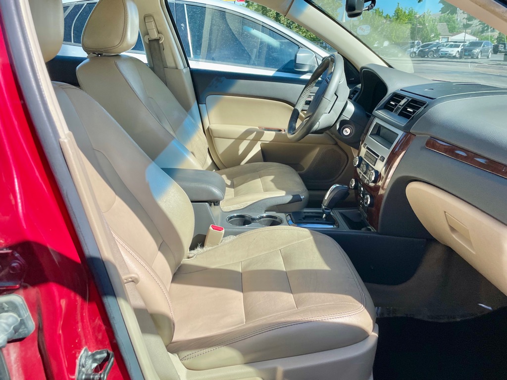 Photo 5 of this FORD FUSION