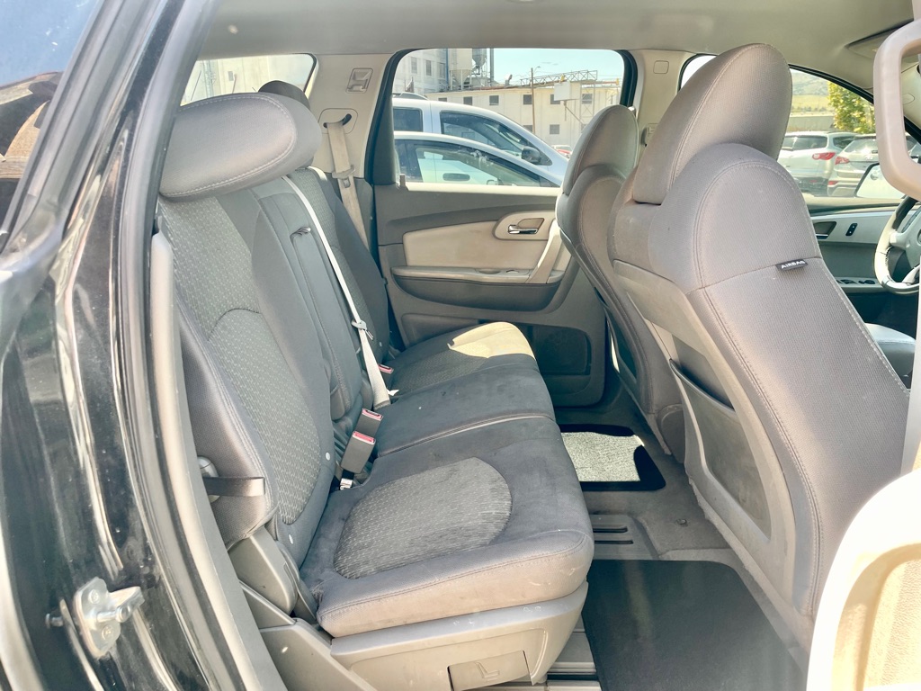 Photo 7 of this CHEVROLET TRAVERSE