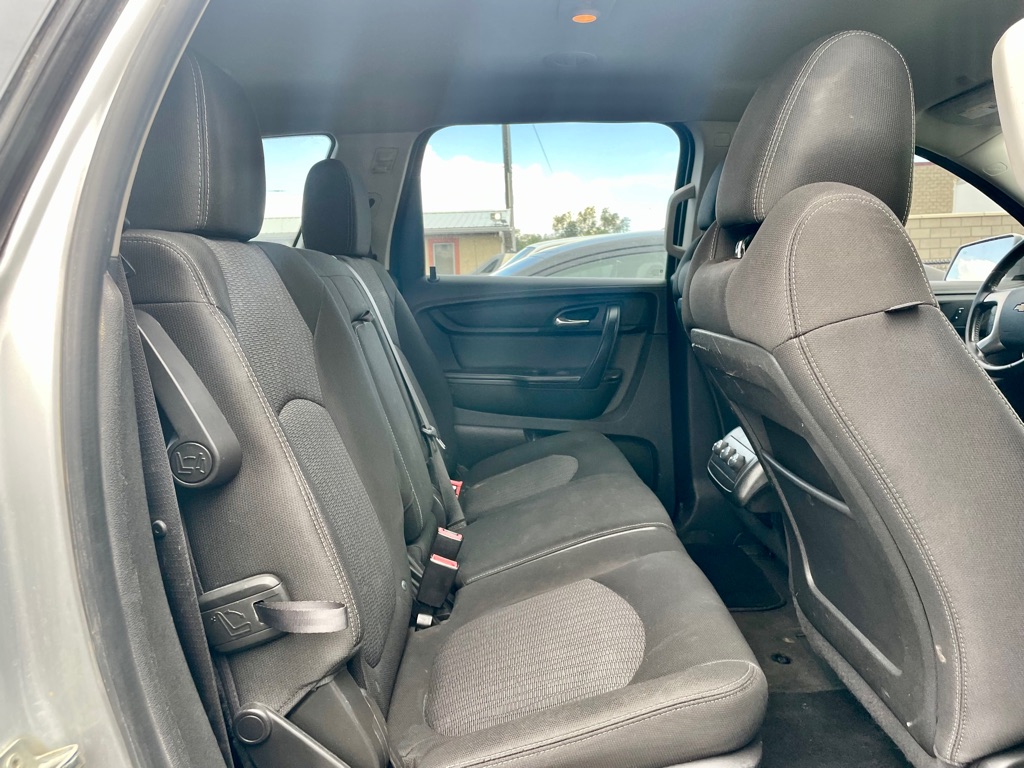 Photo 5 of this CHEVROLET TRAVERSE