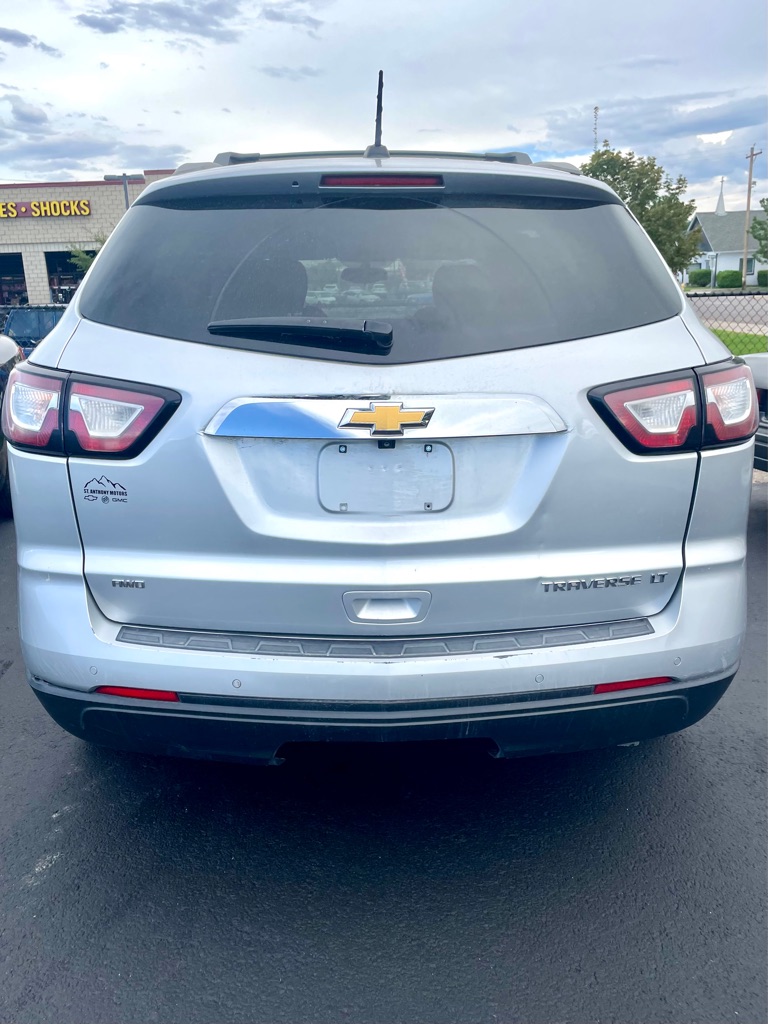 Photo 3 of this CHEVROLET TRAVERSE