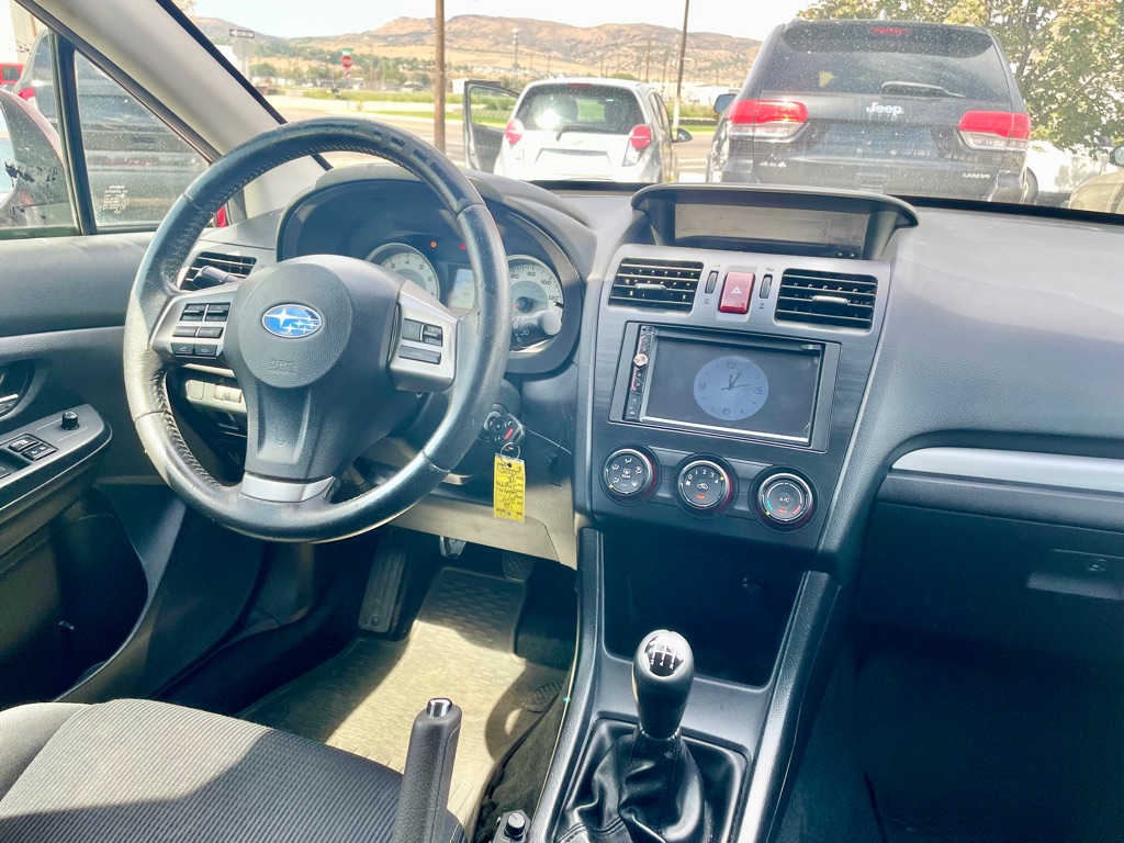 Photo 10 of this SUBARU IMPREZA