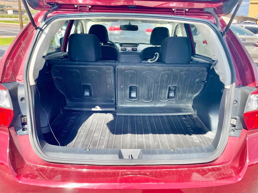 Photo 11 of this SUBARU IMPREZA