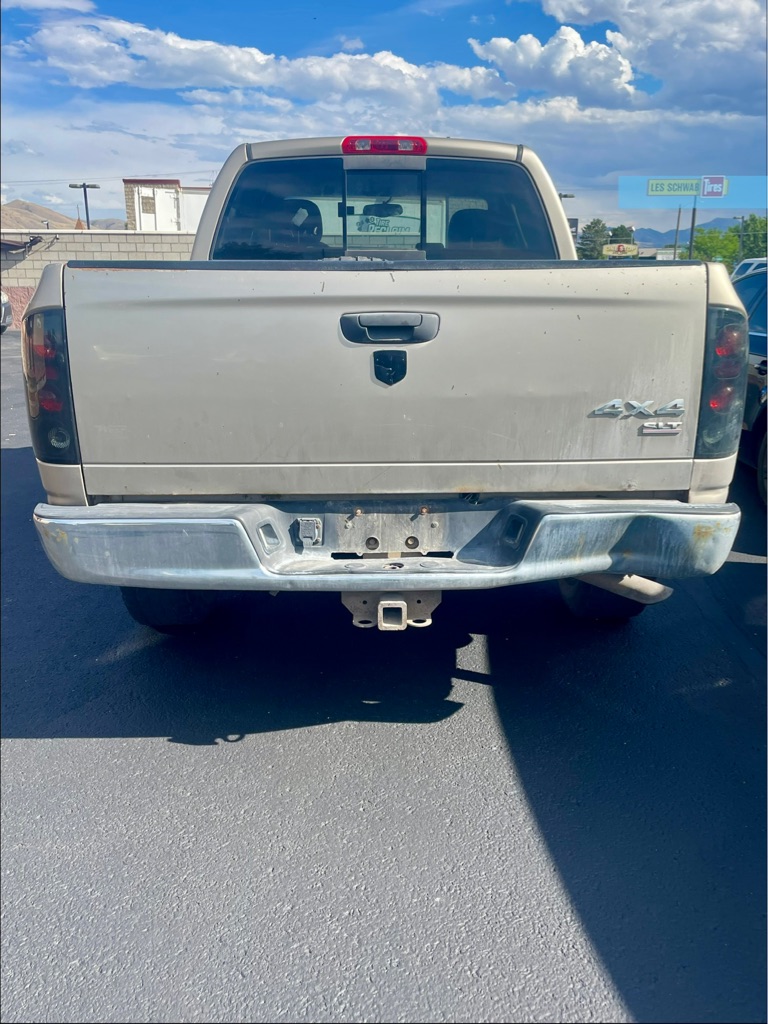 Photo 4 of this DODGE RAM 1500