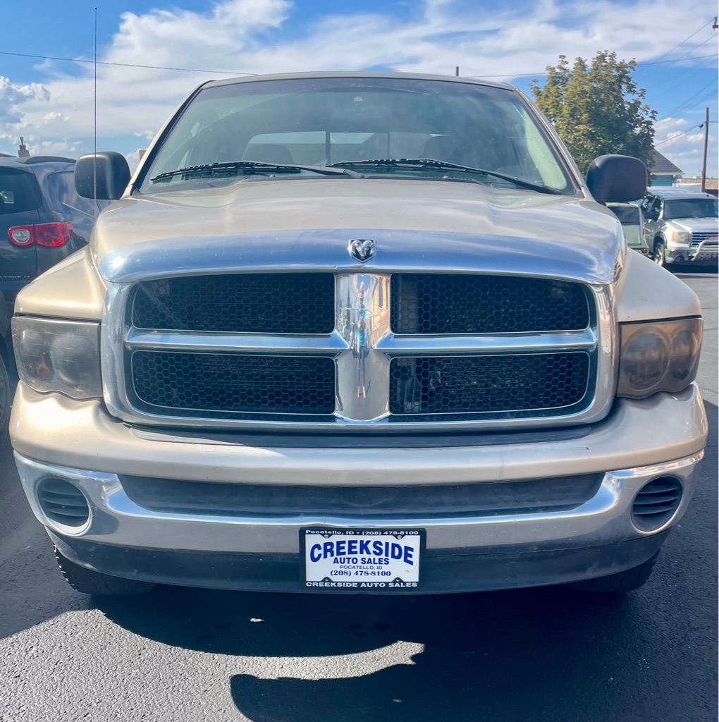 Photo 2 of this DODGE RAM 1500