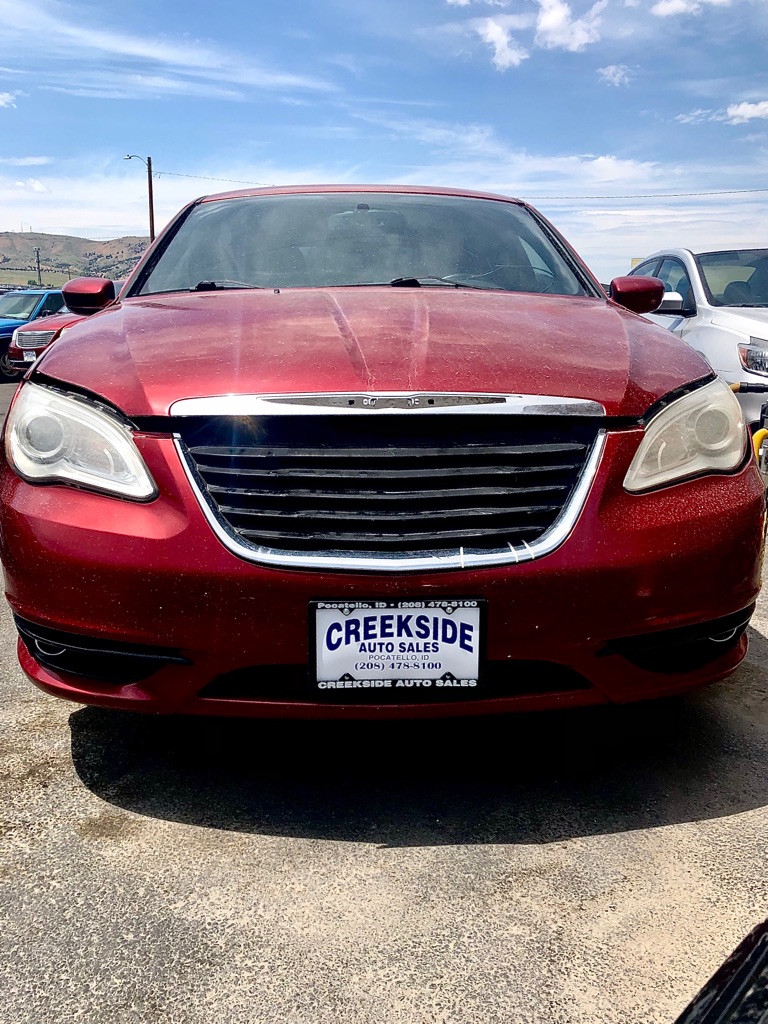 Photo 3 of this CHRYSLER 200
